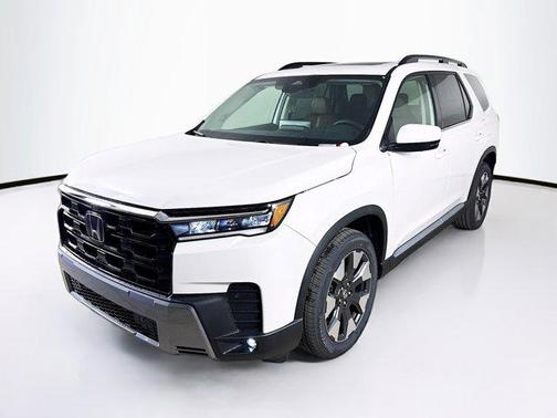 Platinum White Pearl 2026 Honda Pilot Elite