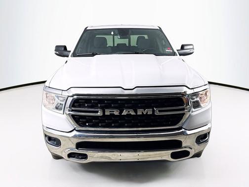 Bright White Clearcoat 2023 RAM 1500 Big Horn/Lone Star