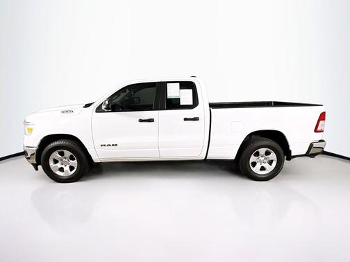 Bright White Clearcoat 2023 RAM 1500 Big Horn/Lone Star