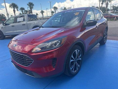 2021 Ford Escape SE