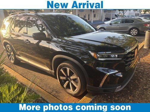 2024 Honda Pilot Touring 8-Passenger