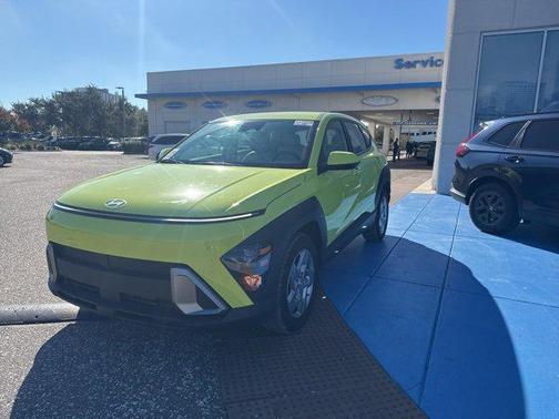 2025 Hyundai KONA SE