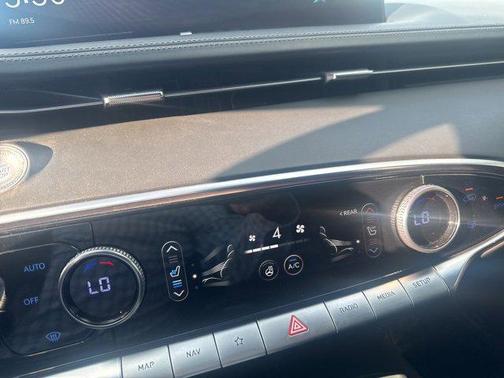 2023 Genesis GV70 2.5T AWD