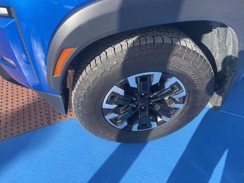 2024 Nissan Frontier PRO-X