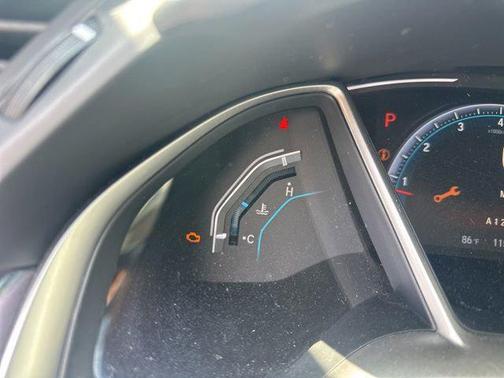 Taffeta White 2018 Honda Civic EX-T