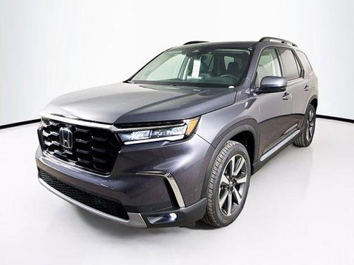 2025 Honda Pilot Touring 8-Passenger