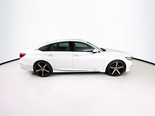 2020 Honda Accord Touring 2.0T