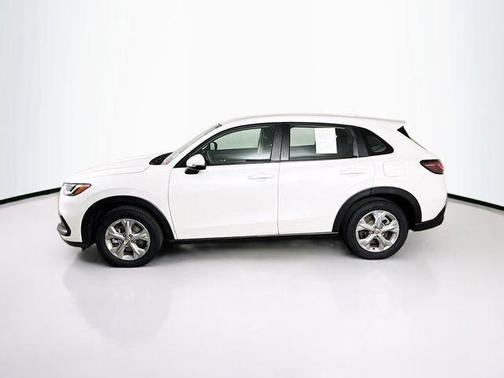 White 2023 Honda HR-V LX
