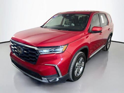 Radiant Red Metallic II 2025 Honda Pilot EX-L