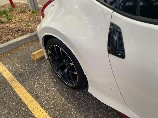 Pearl White 2015 Nissan 370Z NISMO Tech