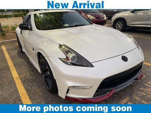 Pearl White 2015 Nissan 370Z NISMO Tech