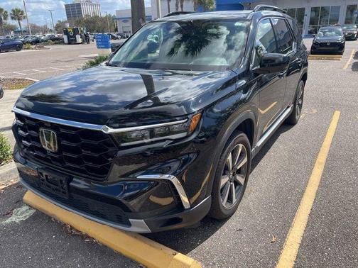 2023 Honda Pilot AWD Elite