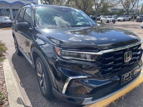 2023 Honda Pilot AWD Elite