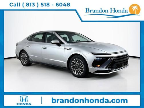 Silver 2024 Hyundai SONATA Hybrid Limited