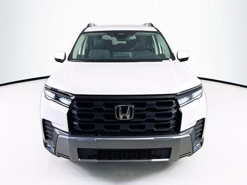 Platinum White Pearl 2026 Honda Pilot EX-L