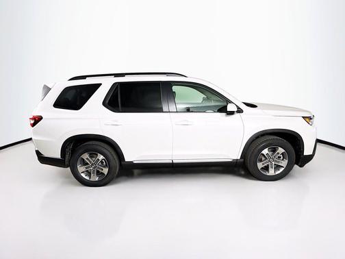 Platinum White Pearl 2026 Honda Pilot EX-L