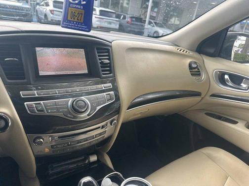 2016 INFINITI QX60 Base