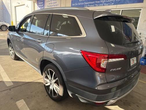 2021 Honda Pilot Touring 8-Passenger