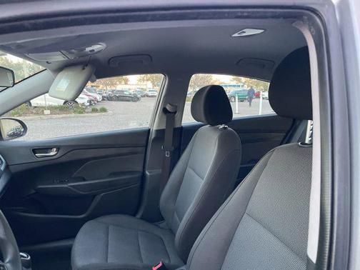 2021 Hyundai Accent SE