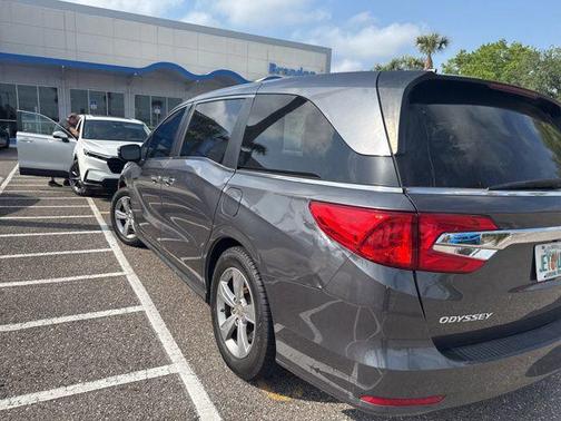 Gray 2018 Honda Odyssey EX-L