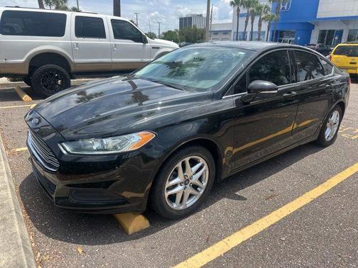 Tuxedo Black Metallic 2014 Ford Fusion SE