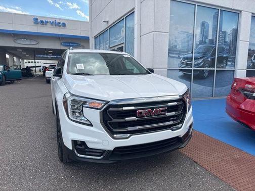 2024 GMC Terrain AWD AT4