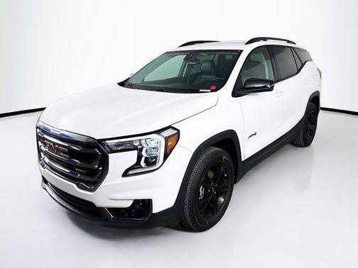 2024 GMC Terrain AWD AT4