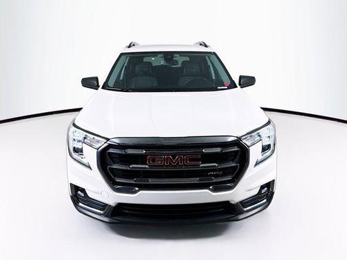 2024 GMC Terrain AWD AT4