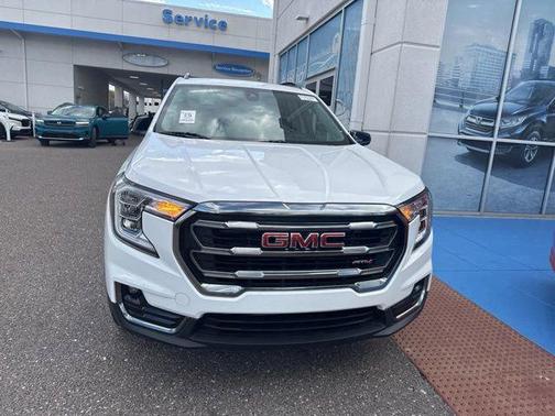2024 GMC Terrain AWD AT4