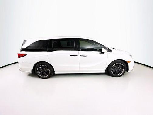 Platinum White 2023 Honda Odyssey Elite