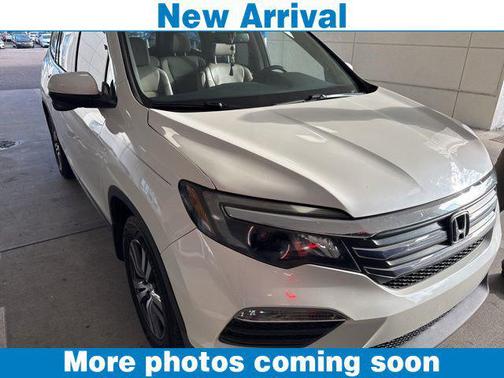 White Diamond Pearl 2017 Honda Pilot EX-L