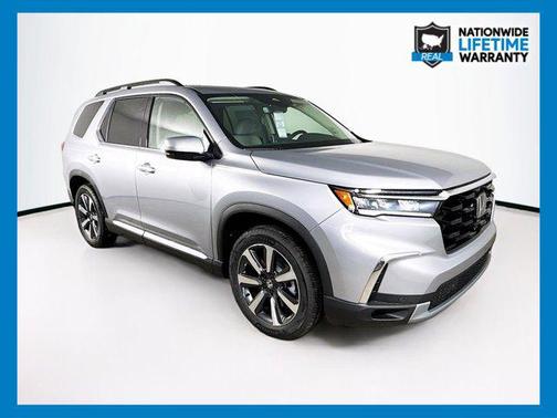 2025 Honda Pilot Touring 8-Passenger