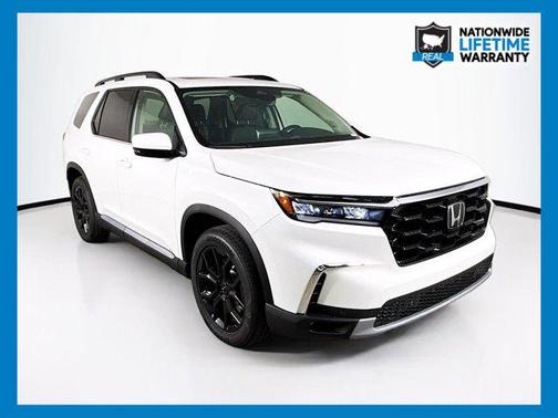 2025 Honda Pilot Touring 8-Passenger