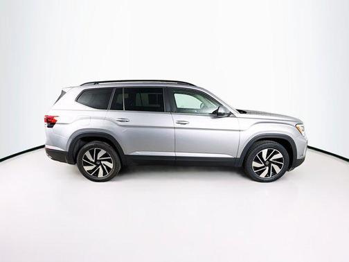 2024 Volkswagen Atlas 2.0T SE w/Technology 4MOTION