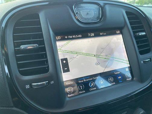 2018 Chrysler 300 S