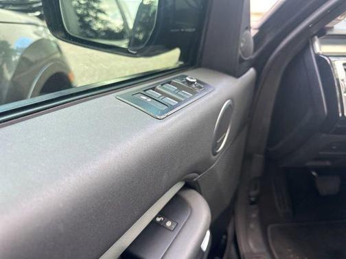 Eiger Gray Metallic 2020 Land Rover Discovery Landmark Edition