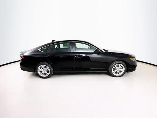 2025 Honda Accord LX 1.5T