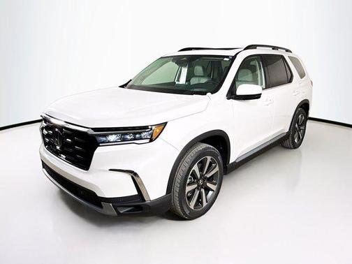 2025 Honda Pilot Touring 8-Passenger