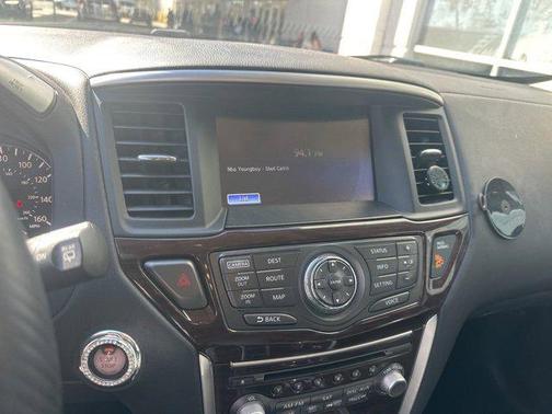 2015 Nissan Pathfinder Platinum