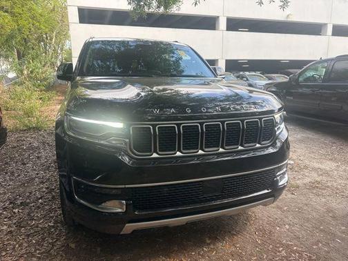 Diamond Black Crystal Pearlcoat 2022 Jeep Wagoneer Series II 4x2