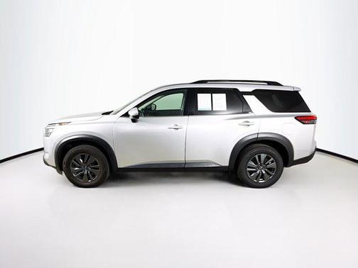 2024 Nissan Pathfinder SV FWD