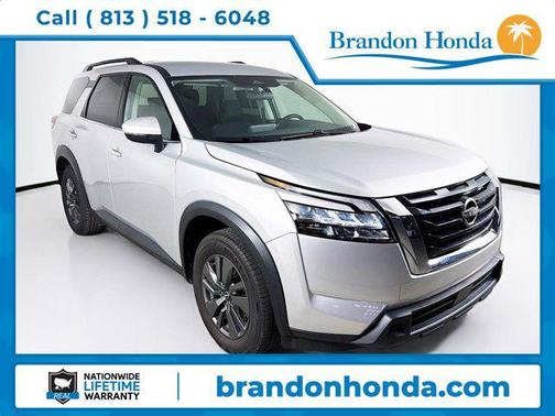 2024 Nissan Pathfinder SV FWD