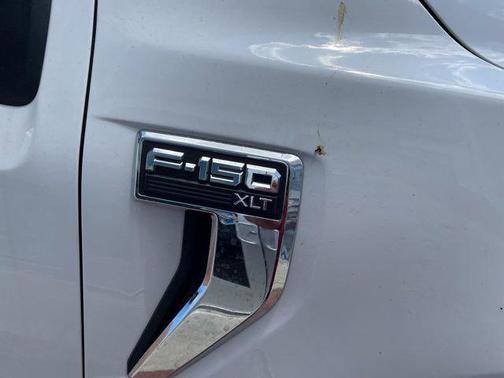 Oxford White 2021 Ford F-150 XLT