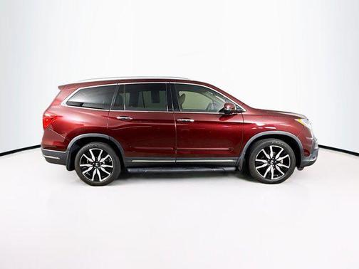 2022 Honda Pilot Touring 8-Passenger