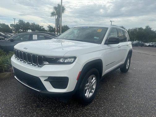 2023 Jeep Grand Cherokee Laredo