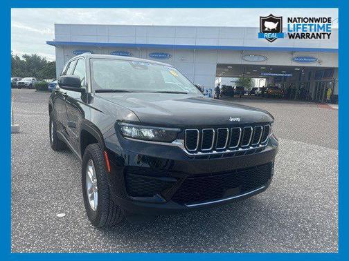2024 Jeep Grand Cherokee Laredo
