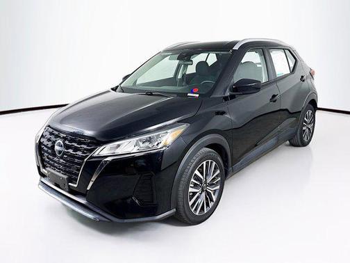 2022 Nissan Kicks SV