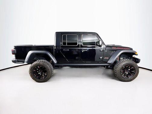 Black Clearcoat 2023 Jeep Gladiator Rubicon