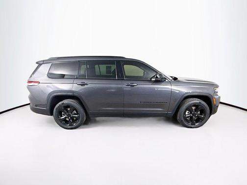 2022 Jeep Grand Cherokee L Altitude