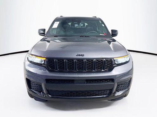 2022 Jeep Grand Cherokee L Altitude